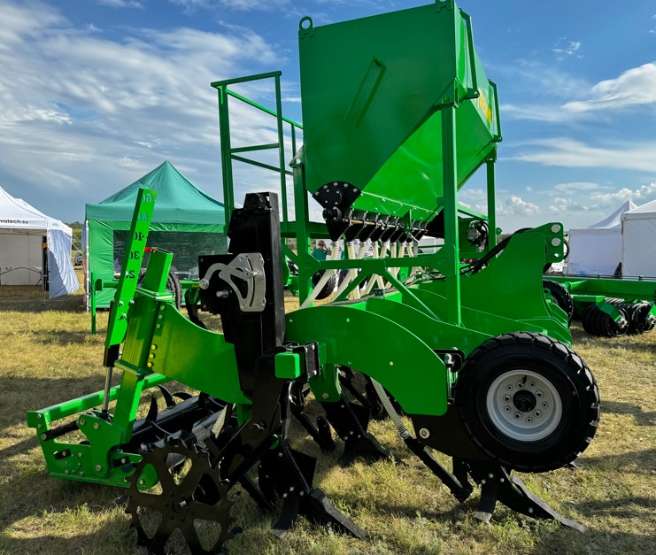 Глубокорыхлитель Труженик ГРС-4 навесной, резиновые колеса, удобрения, glubokorikhlitel-truzhenik-grs-4-navesnoy-rezinovie-kolesa-udobreniya | img-2